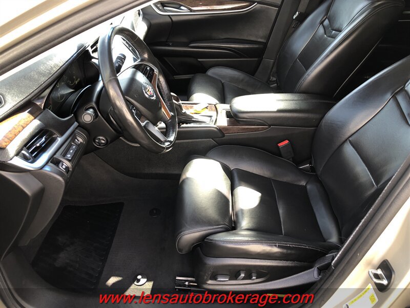 Used 2013 Cadillac XTS Premium FWD image 9