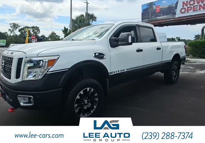 Used 2019 Nissan Titan PRO-4X w/ Pro-4x Convenience Package AWD/4WD image 3