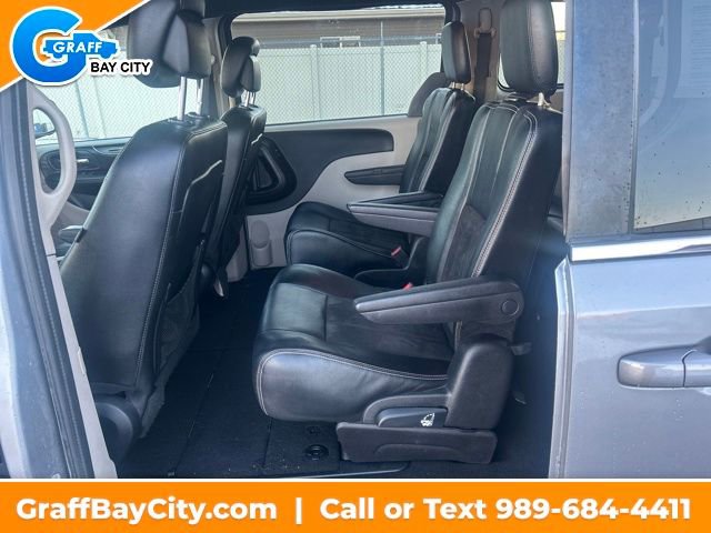 Used 2019 Dodge Grand Caravan SXT image 23