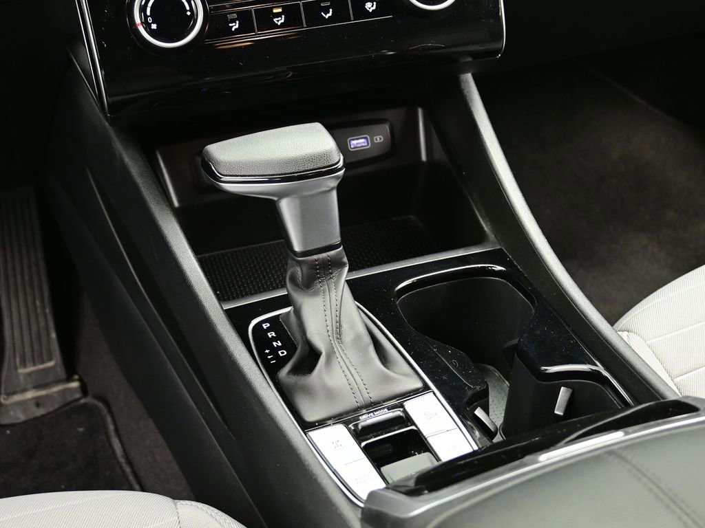 Used 2022 Hyundai Santa Cruz SE image 9