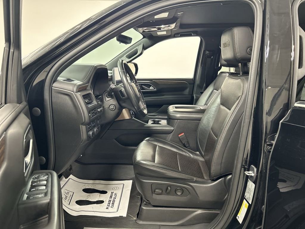 Used 2021 Chevrolet Tahoe High Country w/ Premium Package AWD/4WD image 9