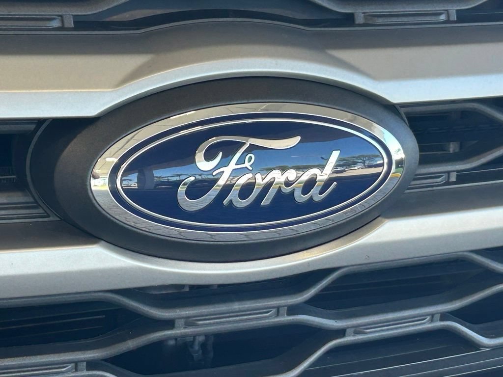 Certified 2024 Ford Expedition XLT RWD image 18