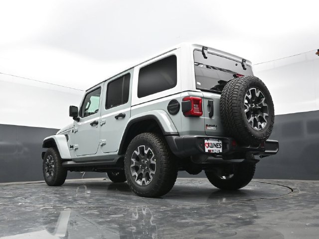 New 2026 Jeep Wrangler Unlimited Sahara w/ Whitecap Package AWD/4WD image 61