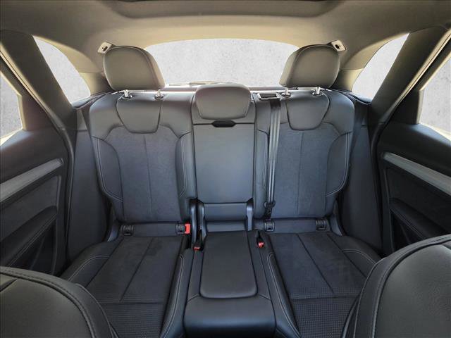 Certified 2025 Audi Q5 e Premium Plus w/ Premium Plus Package image 15
