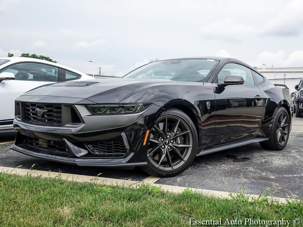 Used 2025 Ford Mustang Dark Horse RWD image 2