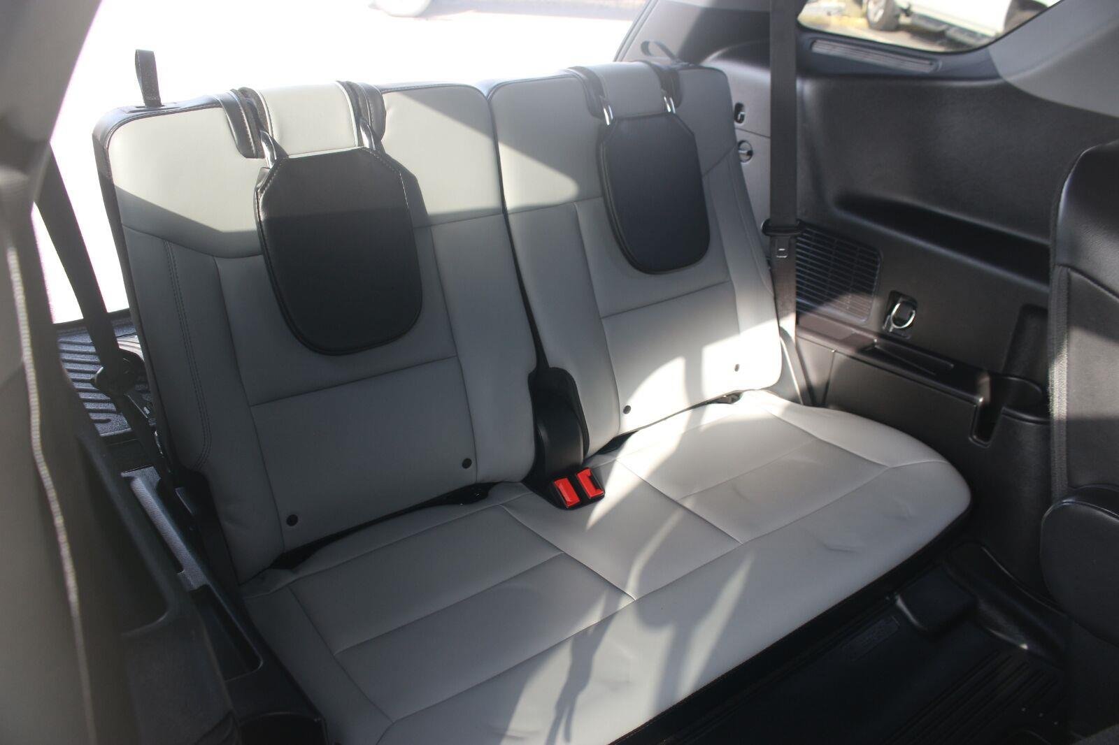 Used 2021 Ford Explorer XLT w/ Equipment Group 202A RWD image 36