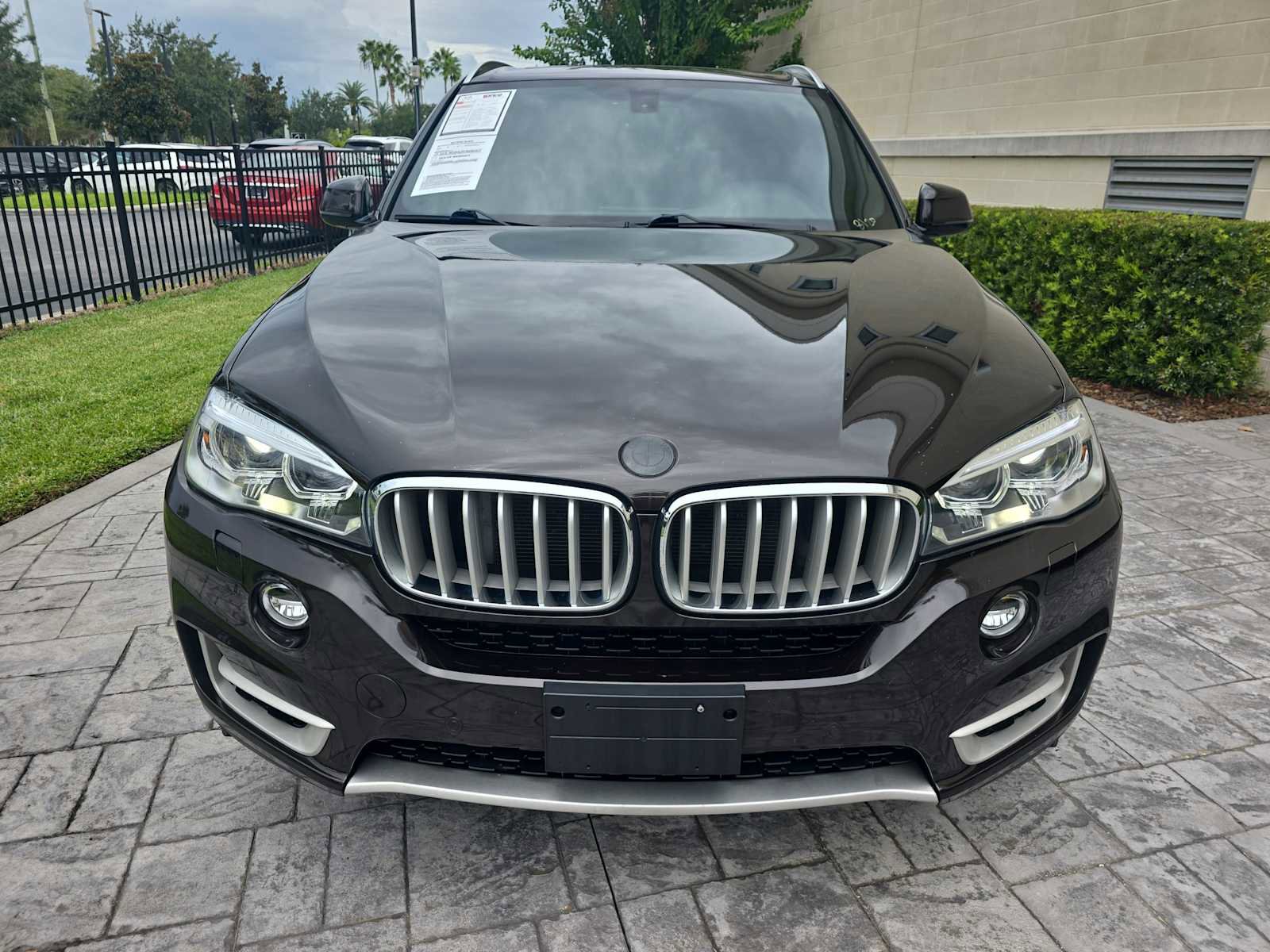 Used 2017 BMW X5 xDrive50i image 2