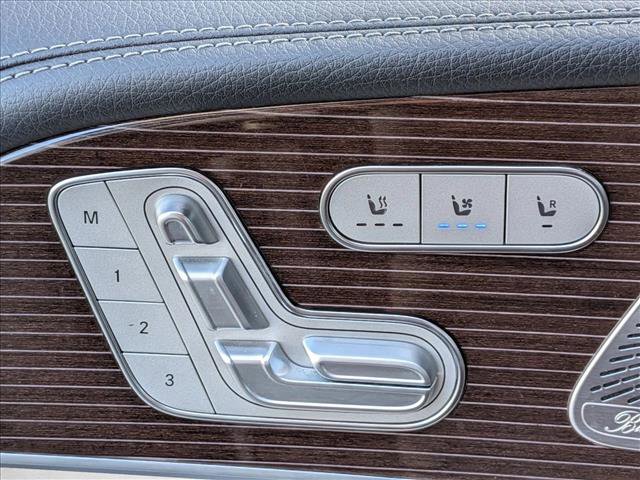 Used 2022 Mercedes-Benz GLS 580 4MATIC image 16