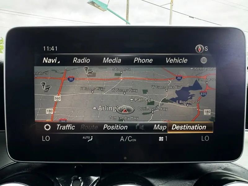 Used 2019 Mercedes-Benz GLC 300 4MATIC image 34