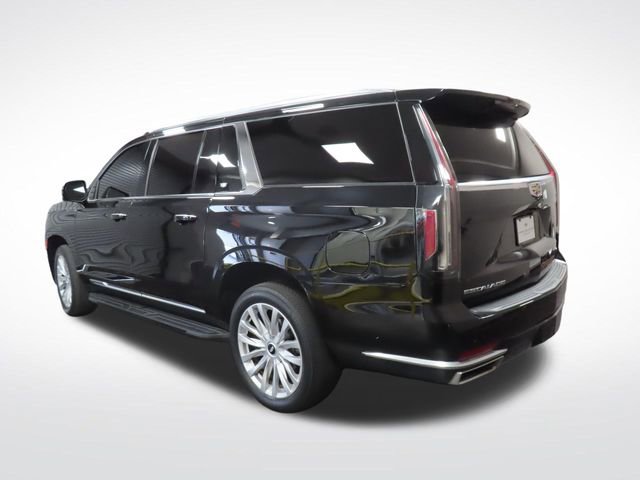 Certified 2022 Cadillac Escalade ESV Luxury RWD image 3