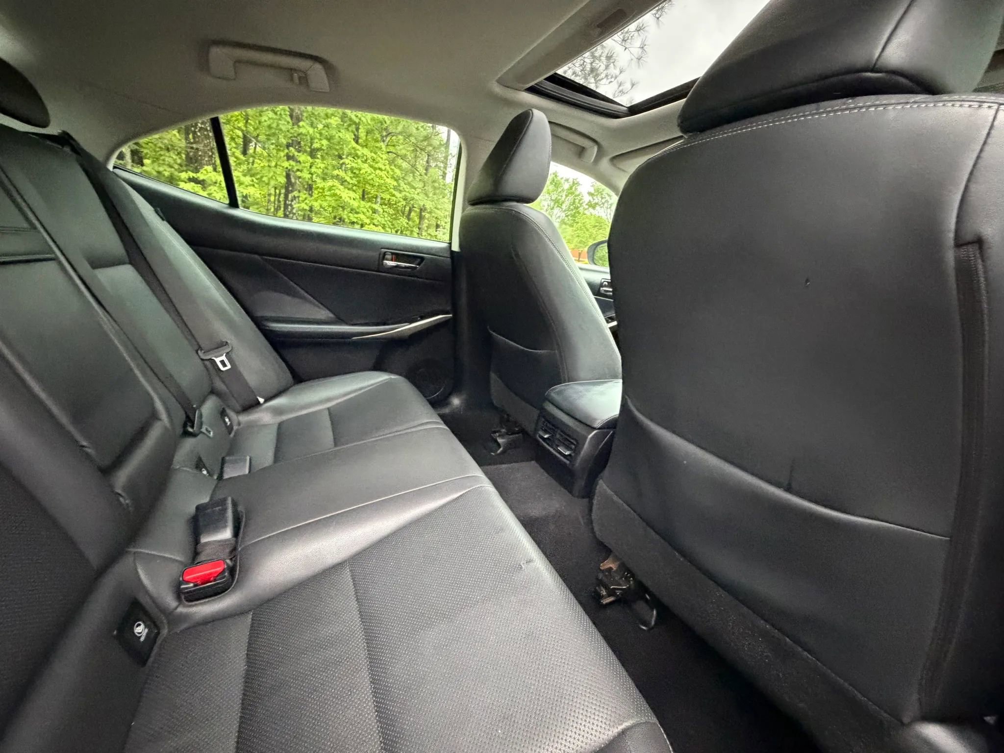 Used 2016 Lexus IS 300 AWD image 22