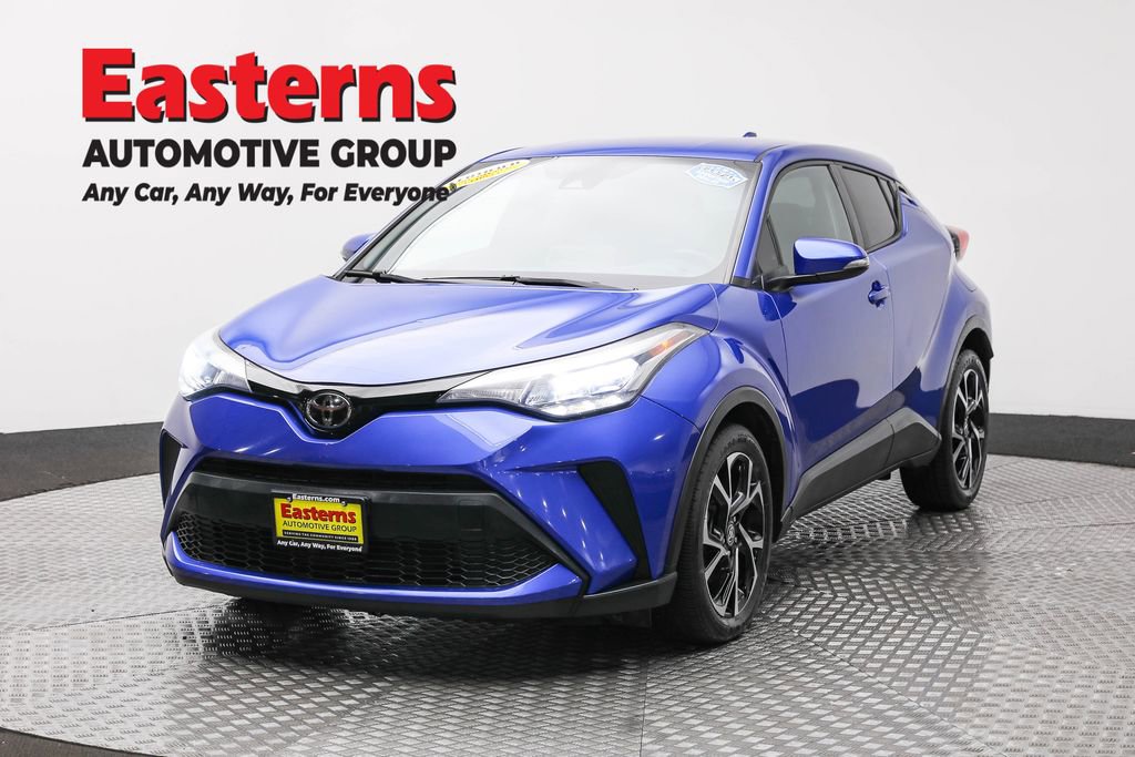 Used 2021 Toyota C-HR XLE image 1