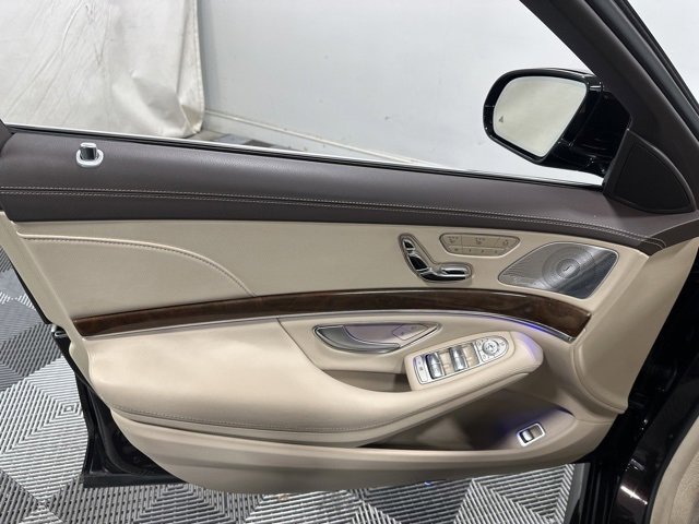 Used 2014 Mercedes-Benz S 550 Sedan image 15