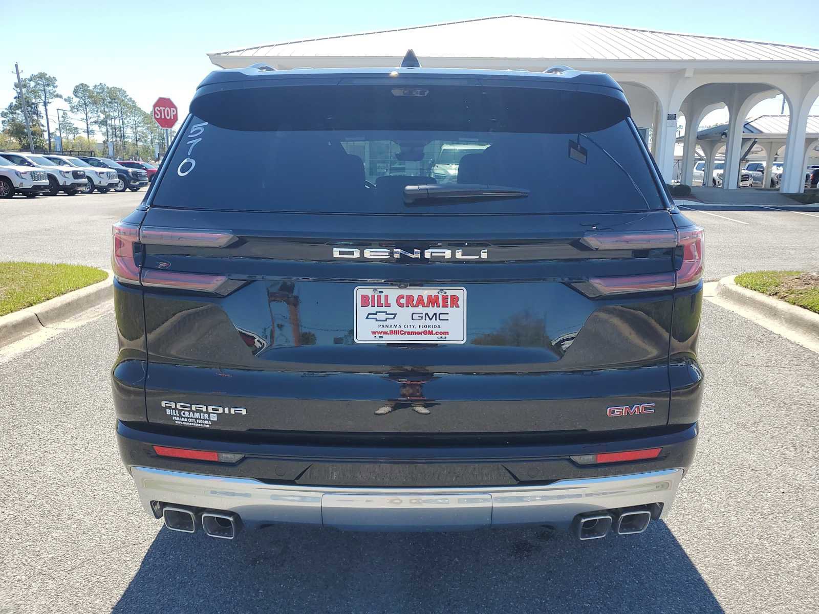 New 2026 GMC Acadia Denali w/ Super Cruise Package FWD image 4