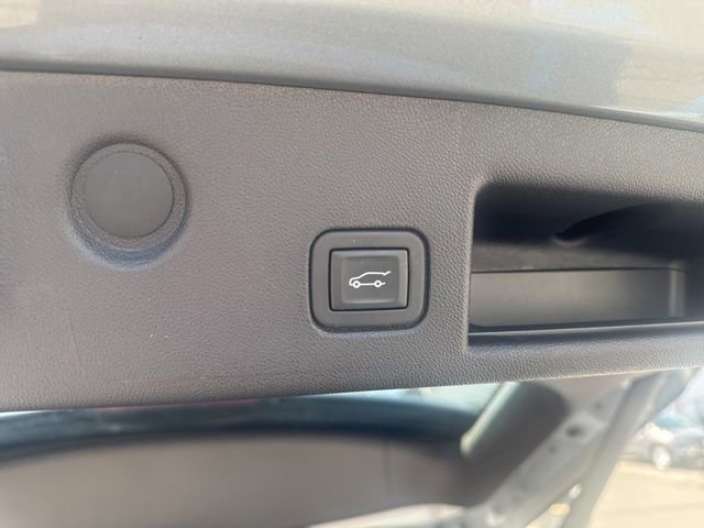 Used 2023 Chevrolet Equinox LT image 13