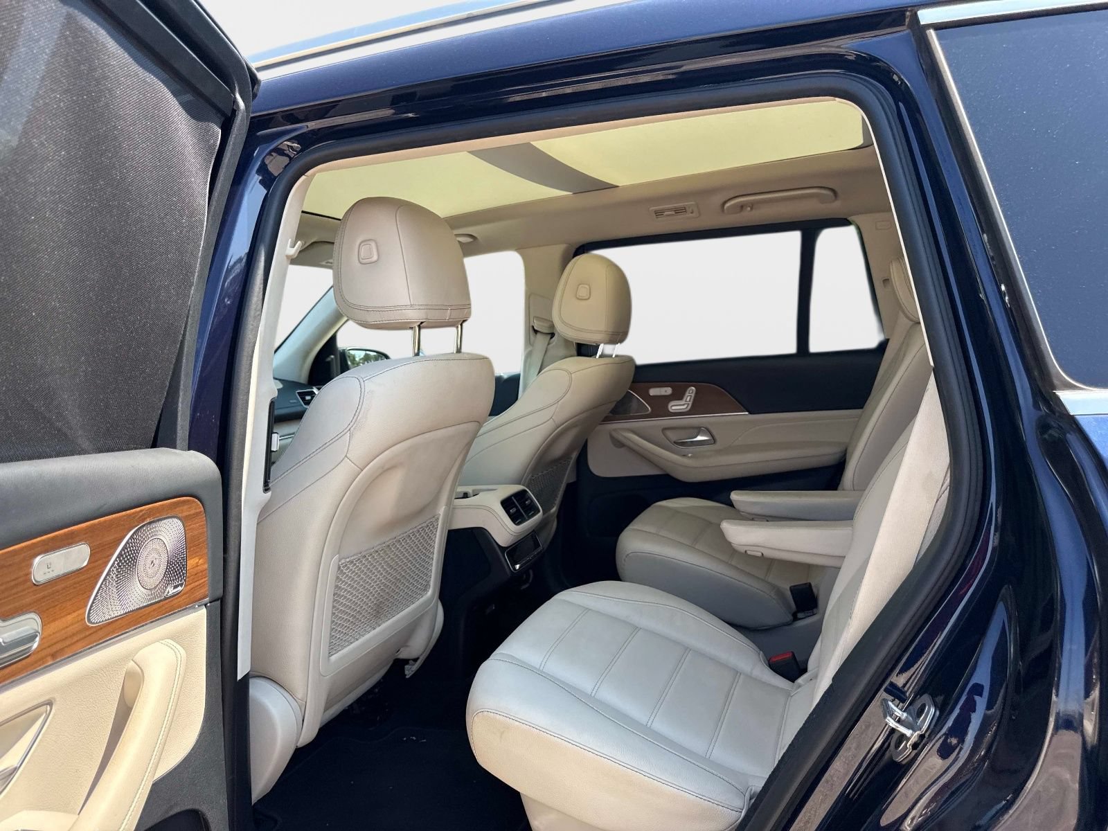 Used 2022 Mercedes-Benz GLS 450 4MATIC image 12