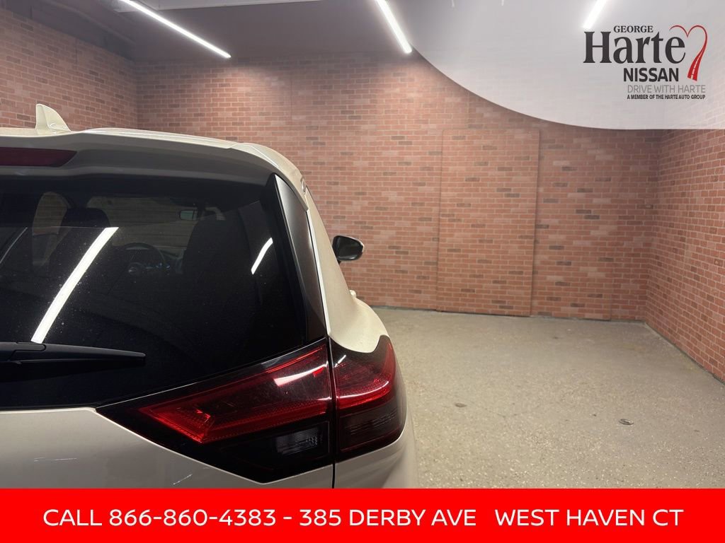 Certified 2023 Nissan Rogue SV image 47