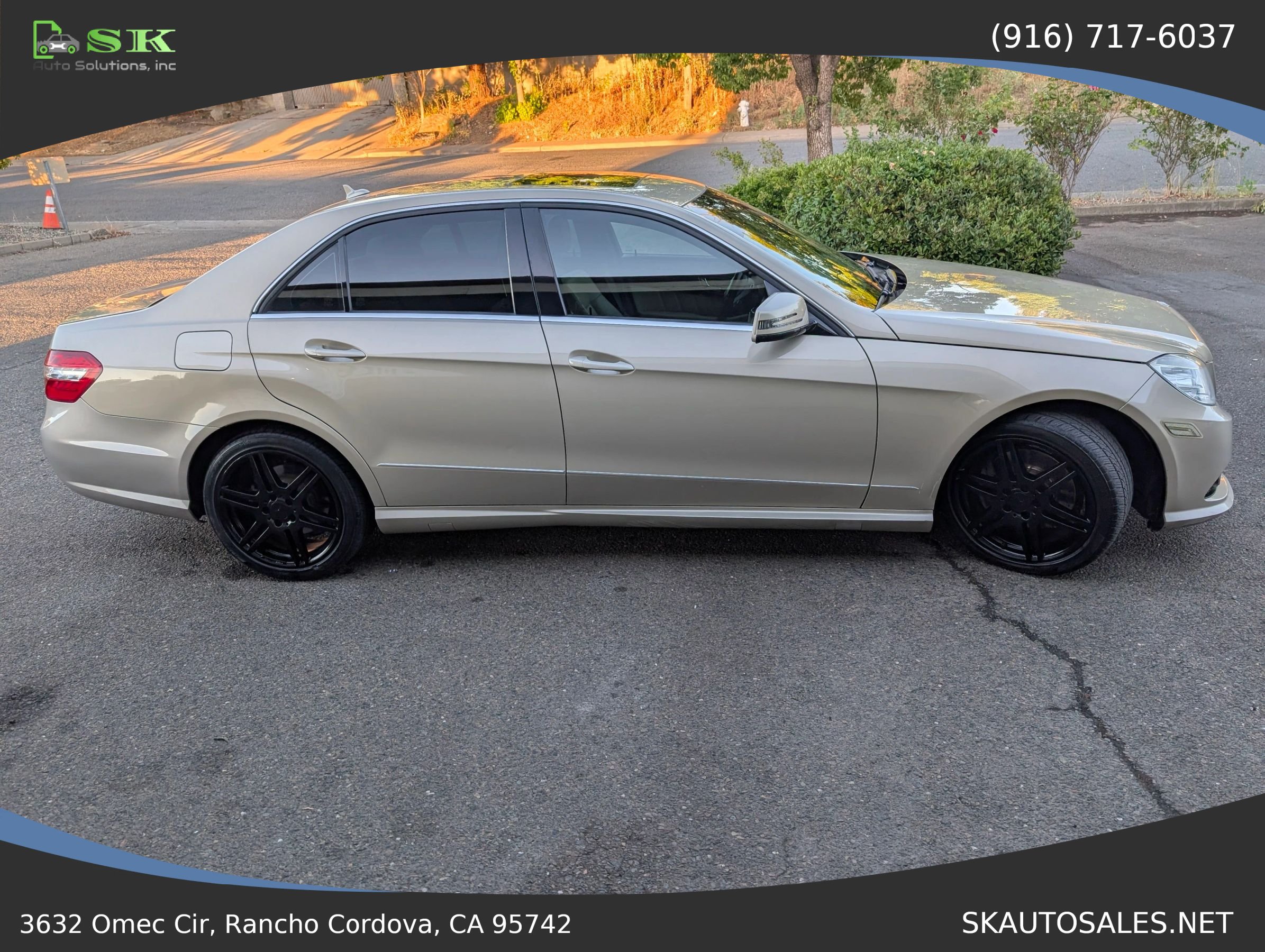 Used 2010 Mercedes-Benz E 350 4MATIC Sedan image 6