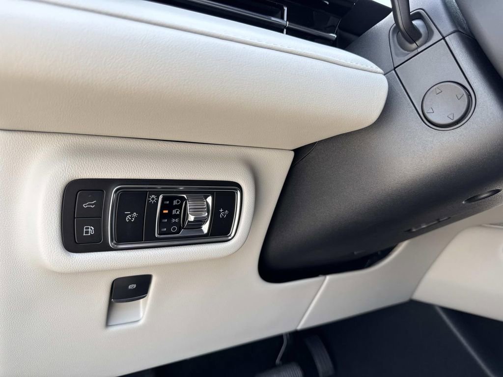 New 2026 Lincoln Nautilus Premier w/ Jet Appearance Package image 32