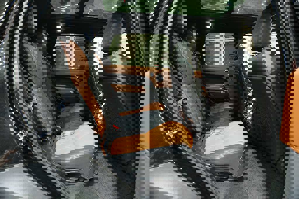 Used 2017 Land Rover Range Rover Sport HSE Dynamic image 25