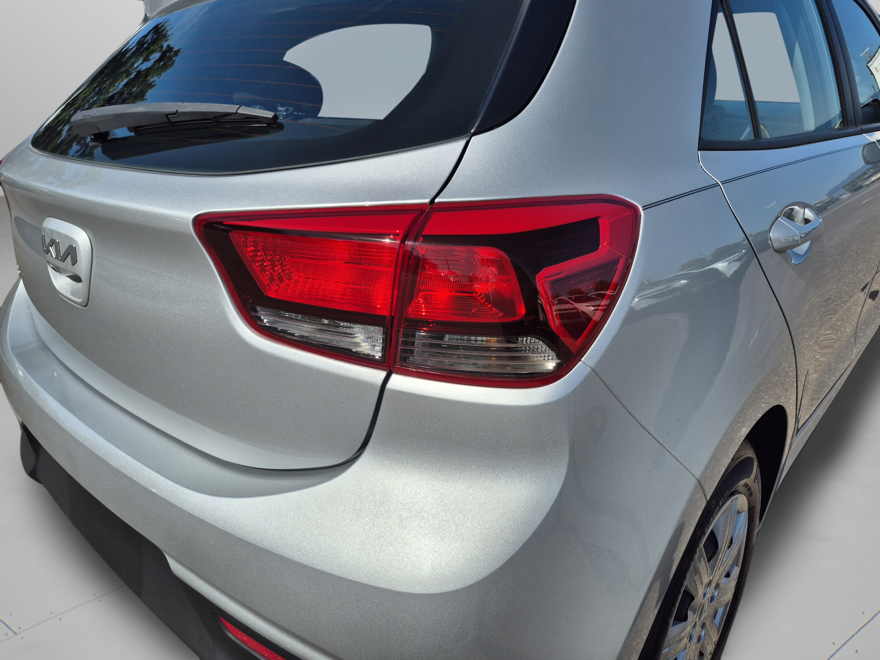 Used 2022 Kia Rio S FWD image 32