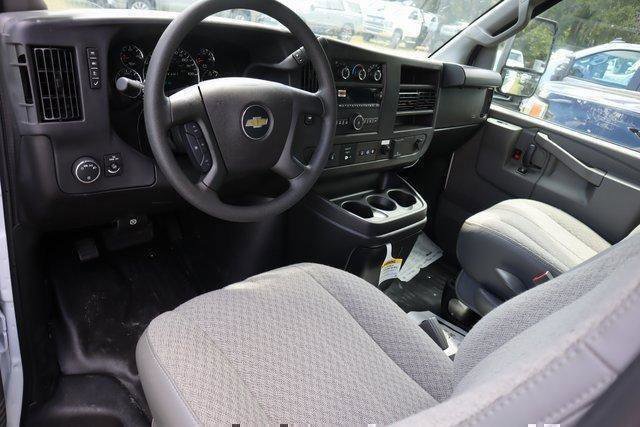 New 2025 Chevrolet Express 3500 w/ Power Convenience Package RWD image 10