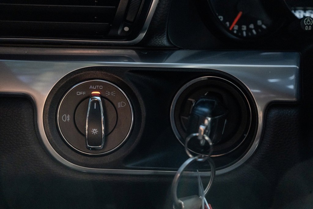 Used 2019 Porsche 911 Carrera image 25