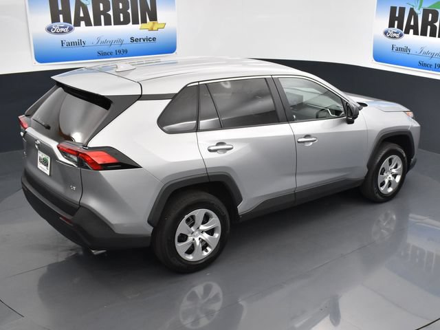 Used 2022 Toyota RAV4 LE FWD image 24