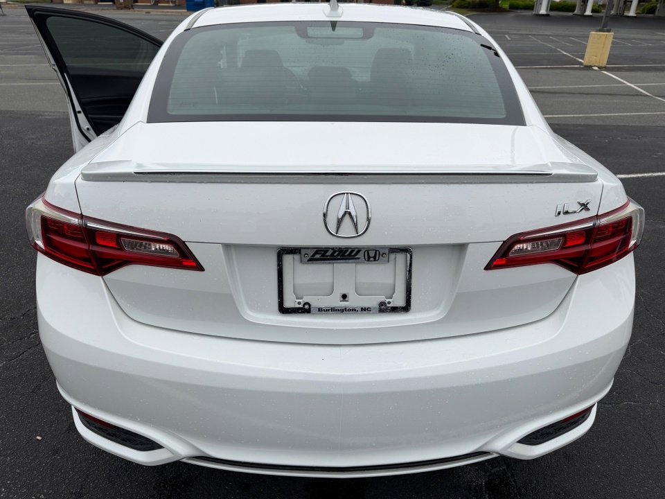 Used 2016 Acura ILX FWD image 16