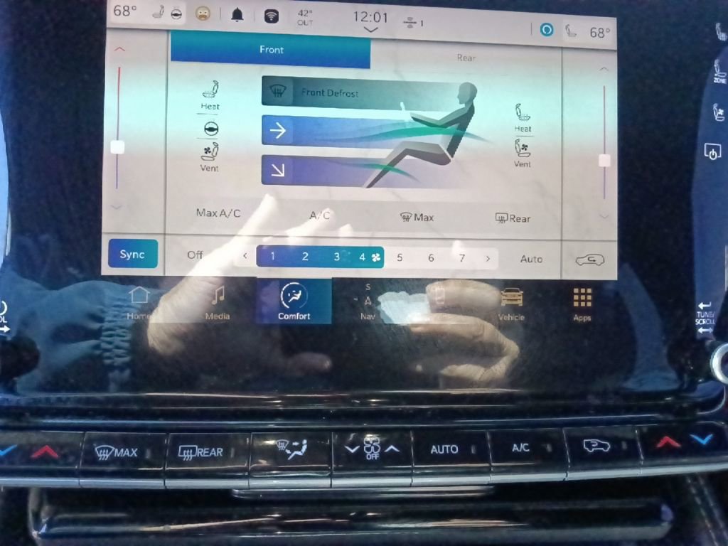 Used 2023 Jeep Wagoneer 2WD image 24