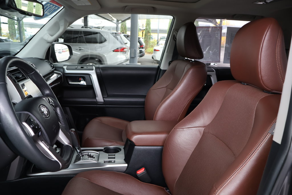 Certified 2022 Toyota 4Runner Limited AWD/4WD image 7