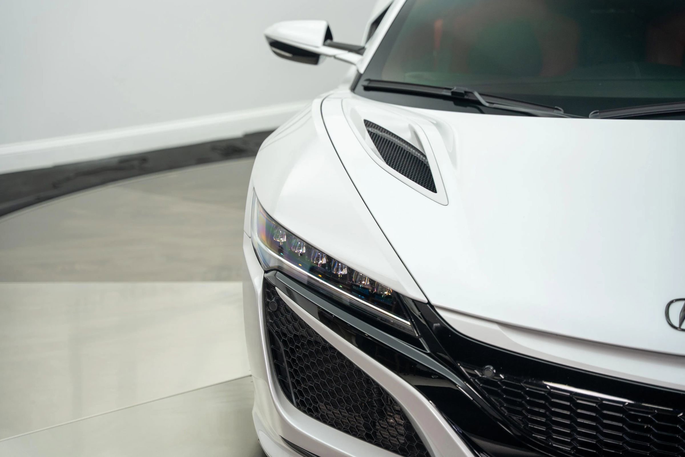 Used 2017 Acura NSX image 13