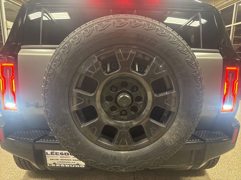 New 2026 GMC Hummer EV 3X w/ Carbon Fiber Edition Package AWD/4WD image 11