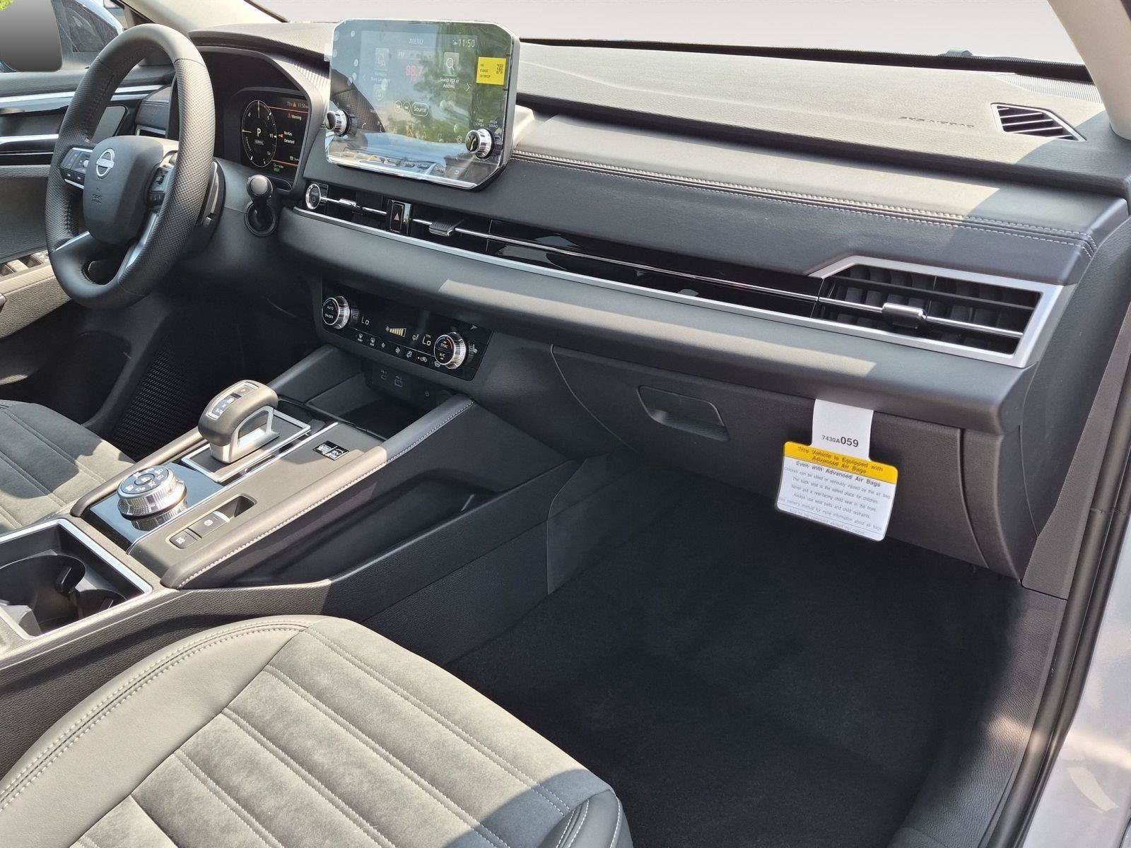 New 2026 Nissan Rogue SL AWD/4WD image 18