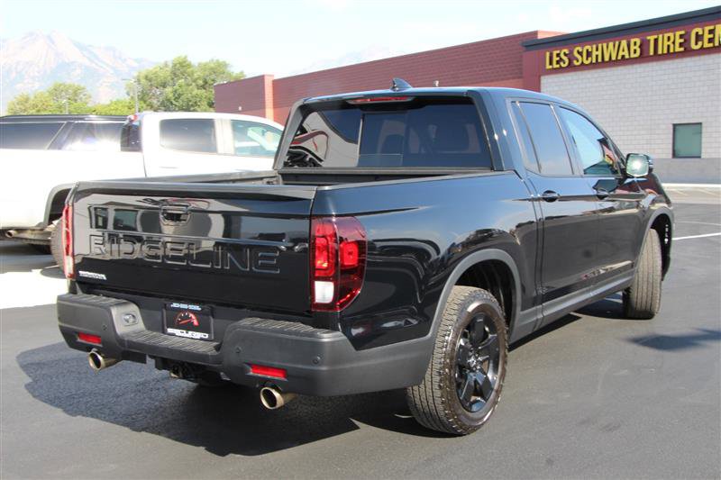 Used 2025 Honda Ridgeline Black Edition image 7