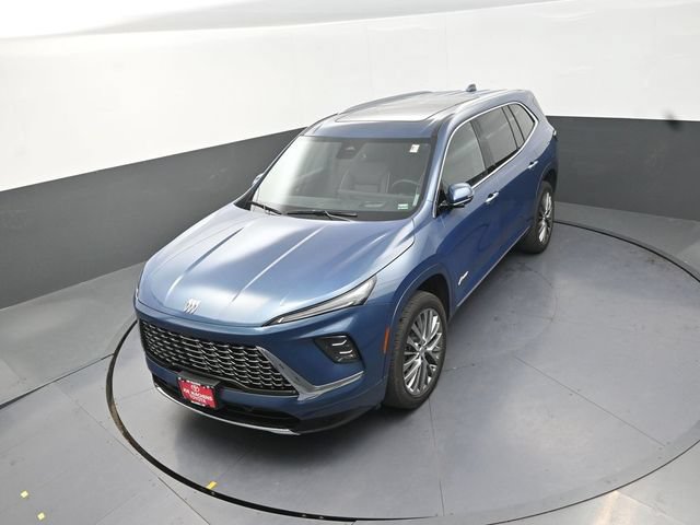 Used 2025 Buick Enclave Avenir AWD/4WD image 26