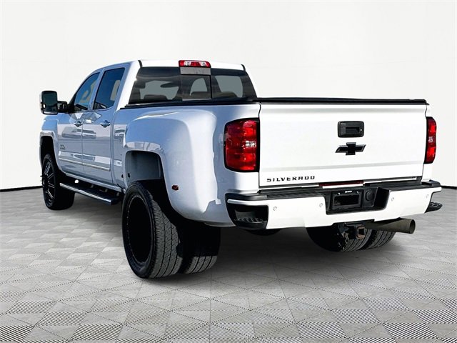 Used 2018 Chevrolet Silverado 3500 High Country w/ Duramax Plus Package image 4