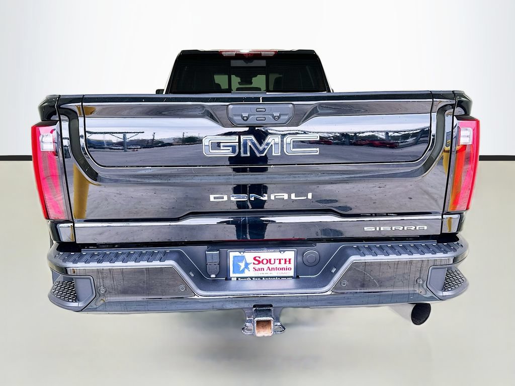 Used 2025 GMC Sierra 3500 Denali Ultimate AWD/4WD image 6