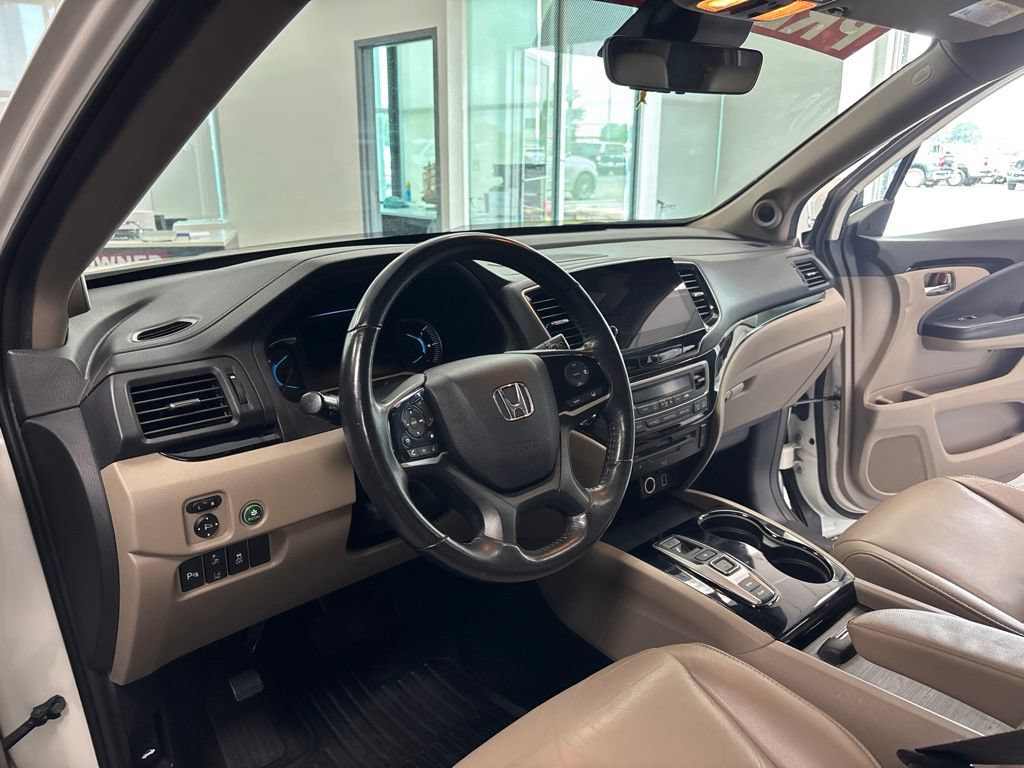Used 2019 Honda Pilot Touring image 17