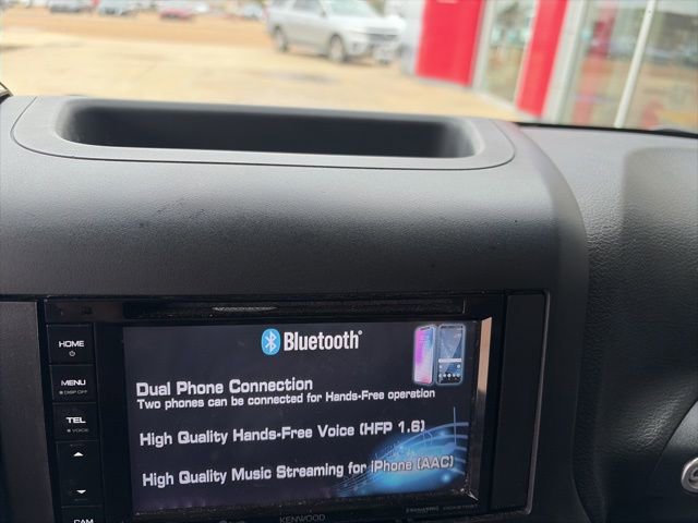 Used 2018 Jeep Wrangler Unlimited Sahara w/ Connectivity Group image 15