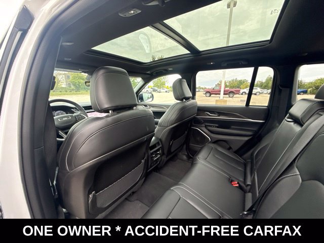 Used 2026 Jeep Grand Cherokee Limited w/ Limited Altitude Package AWD/4WD image 34