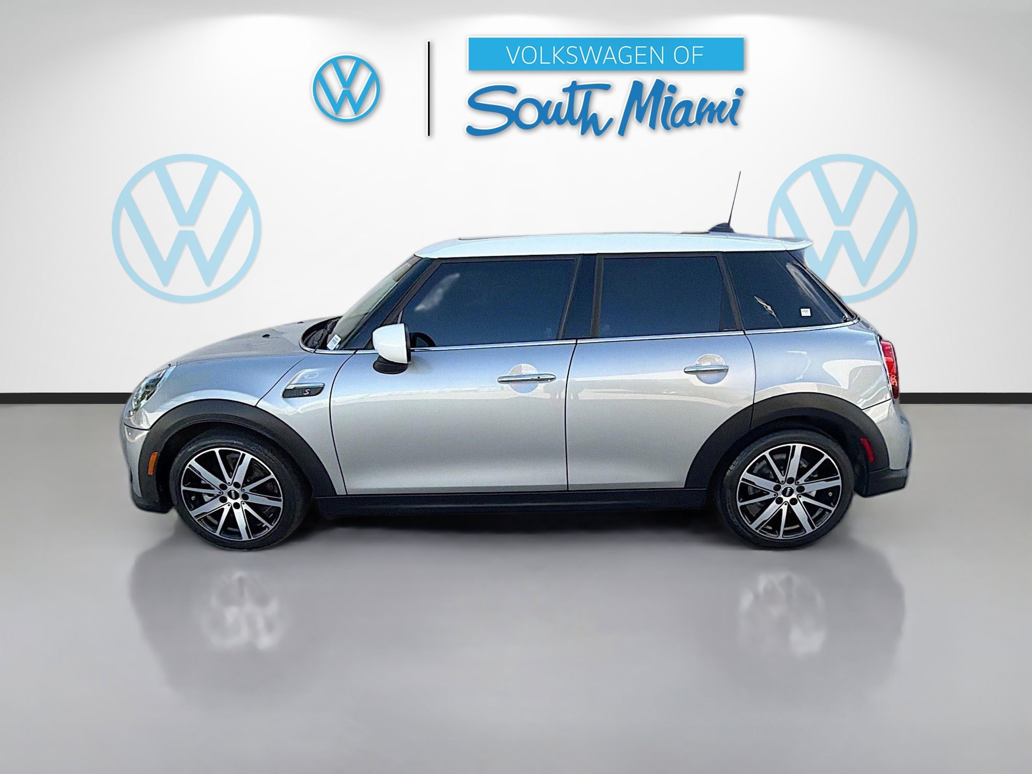 Used 2024 MINI Cooper S image 4