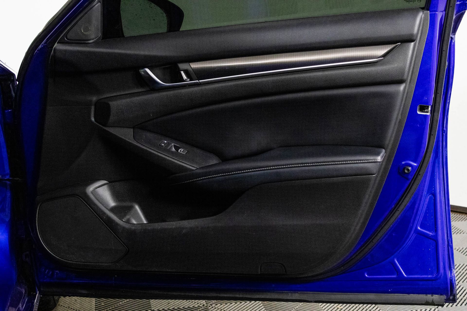 Used 2018 Honda Accord Sport image 37