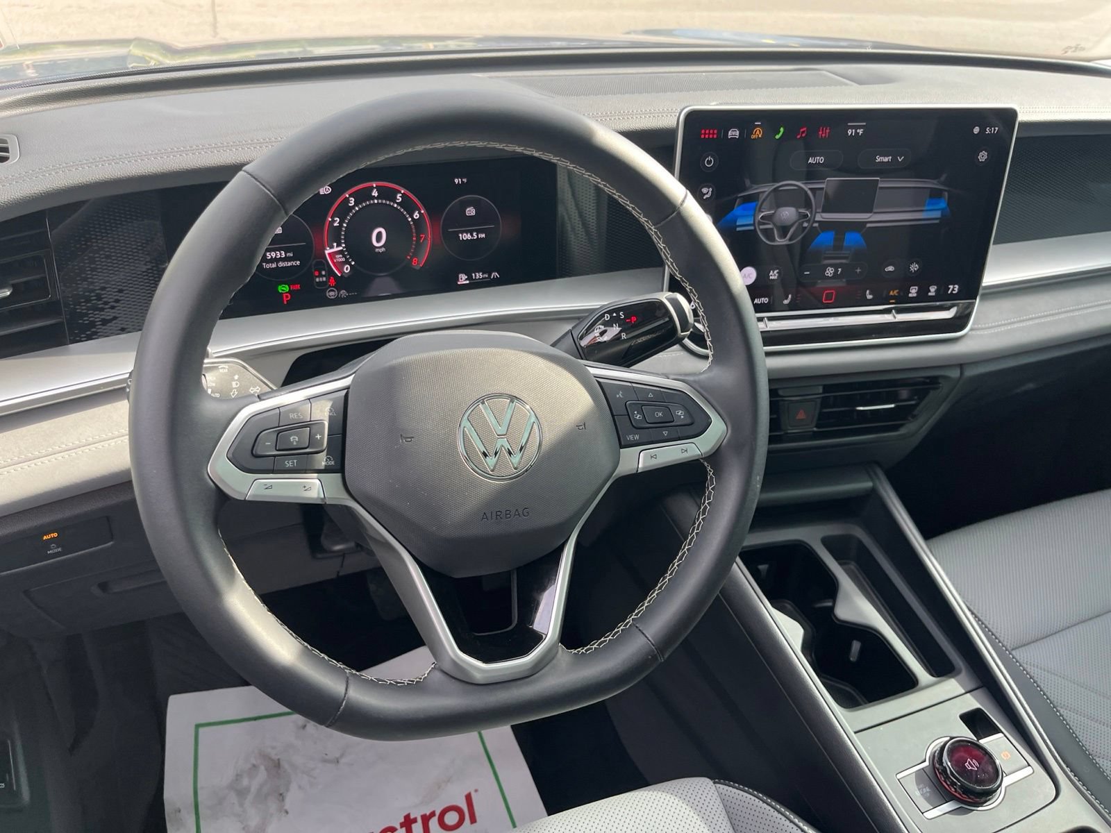 Certified 2026 Volkswagen Tiguan SE w/ Panoramic Sunroof Package AWD/4WD image 35