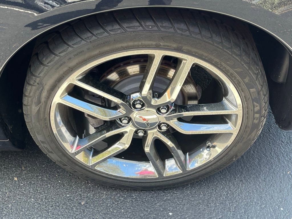 Used 2013 Chevrolet Corvette Convertible w/ 3LT Preferred Equipment Group image 9