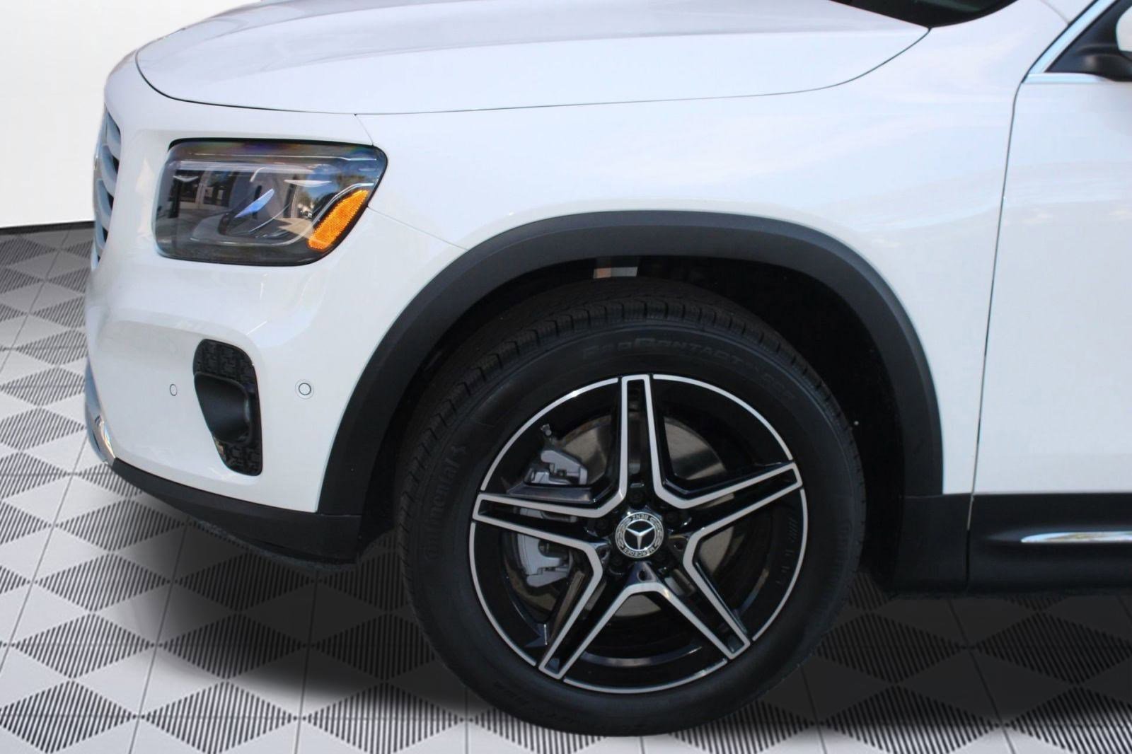 Used 2026 Mercedes-Benz GLB 250 image 12