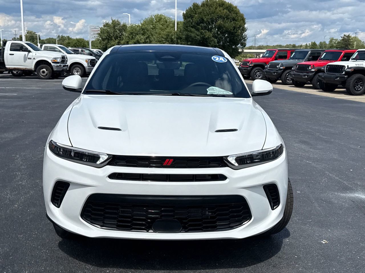 Used 2024 Dodge Hornet GT image 8