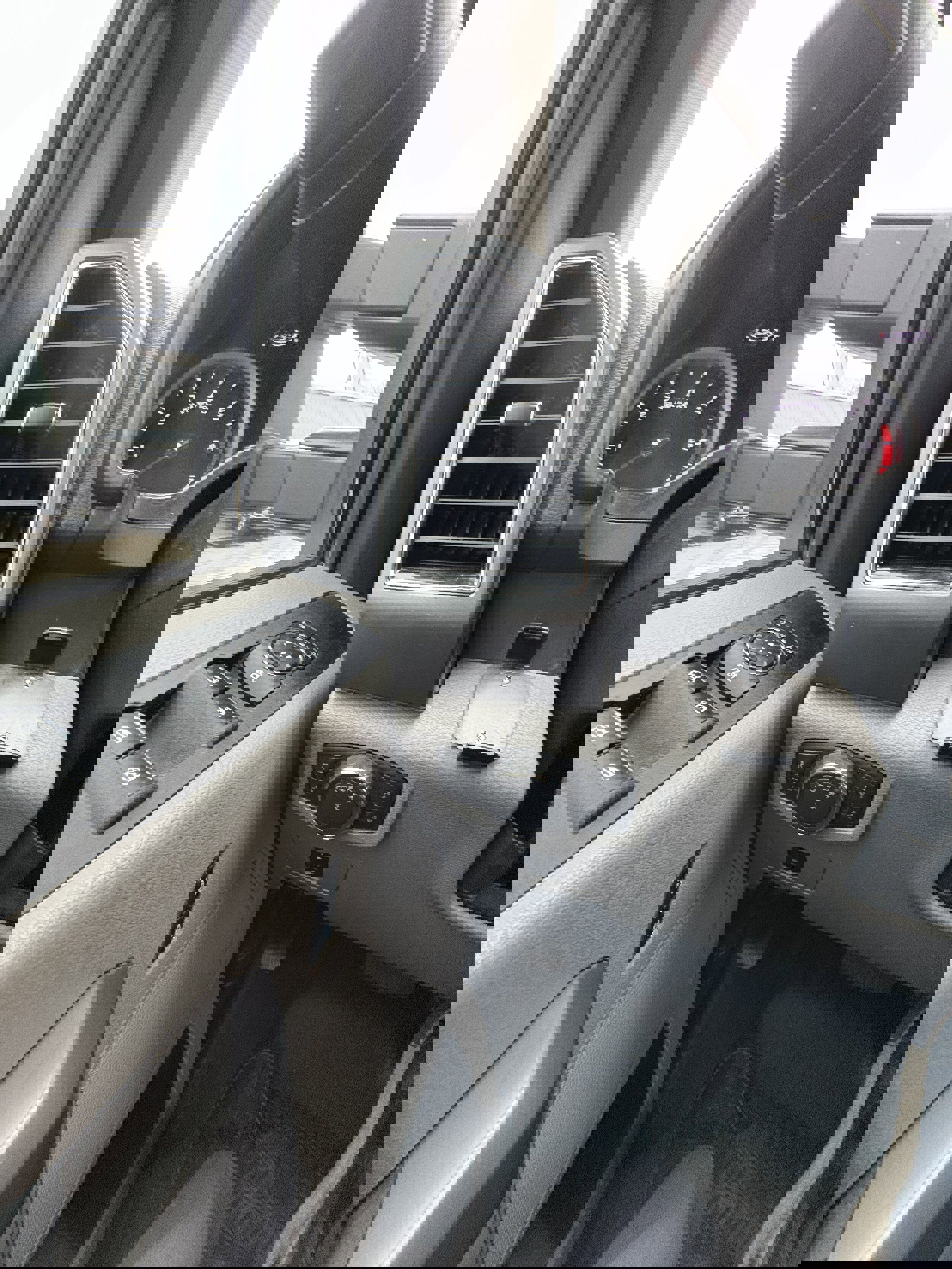 Used 2020 Ford F250 XLT w/ XLT Value Package image 11