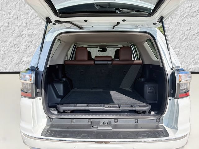 Used 2024 Toyota 4Runner Limited AWD/4WD image 12