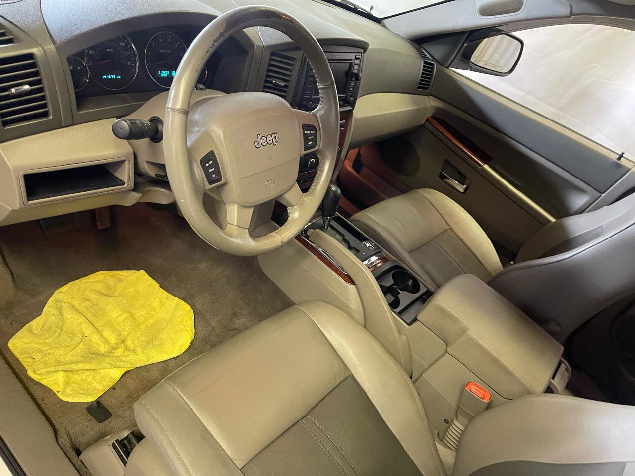 Used 2005 Jeep Grand Cherokee Limited AWD/4WD image 24